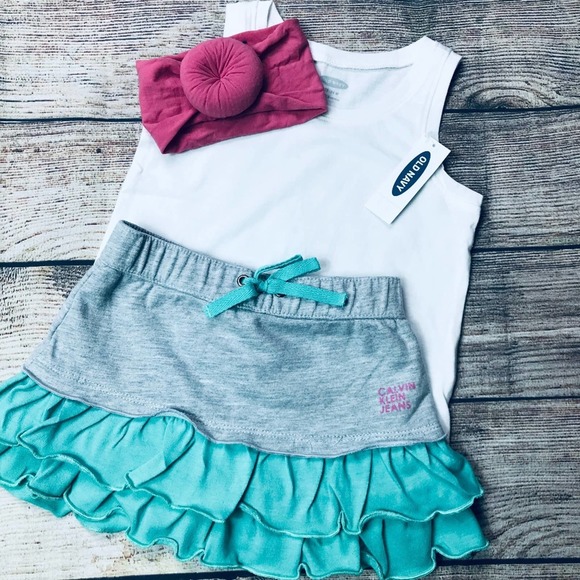 Calvin Klein Other - Calvin Klein 24M Skirt+Old Navy Tank+Bow